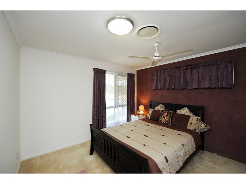 32 Dolphin Terrace, South Gladstone QLD 4680