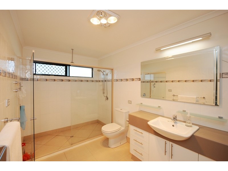 32 Dolphin Terrace, South Gladstone QLD 4680