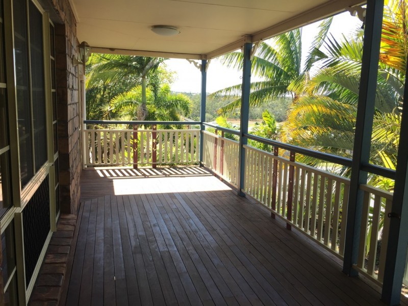 2 MONTROSE PLACE, New Auckland QLD 4680