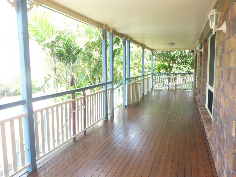 2 MONTROSE PLACE, New Auckland QLD 4680