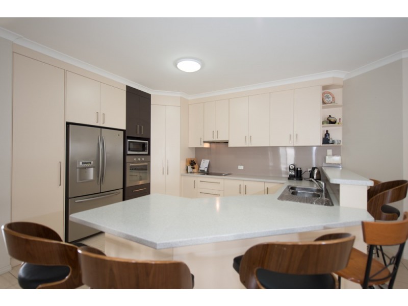 5 Sarah Court, New Auckland QLD 4680