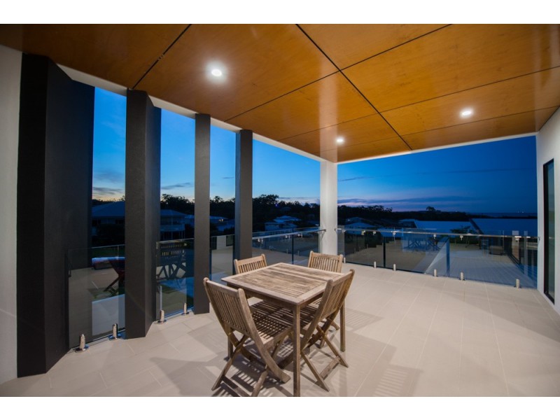 37 Lighthouse Drive, Boyne Island QLD 4680