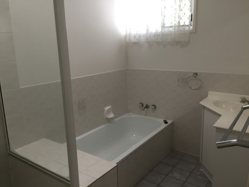 28 AQUARIUS STREET, Clinton QLD 4680