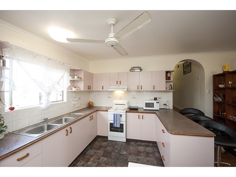 23 Hawthorne Street, West Gladstone QLD 4680