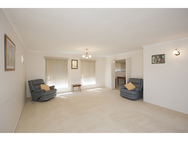 10 Alexandra Close, Clinton QLD 4680