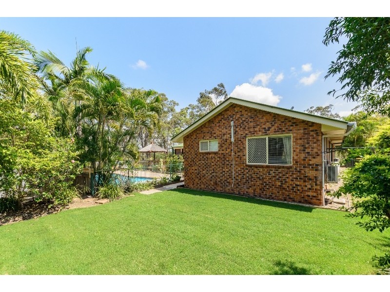 9 Daydream Drive, Clinton QLD 4680