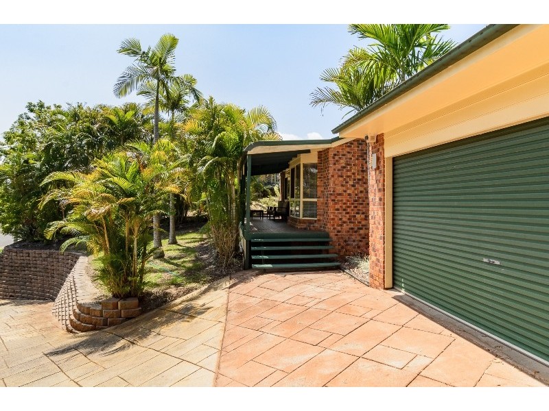 9 Daydream Drive, Clinton QLD 4680
