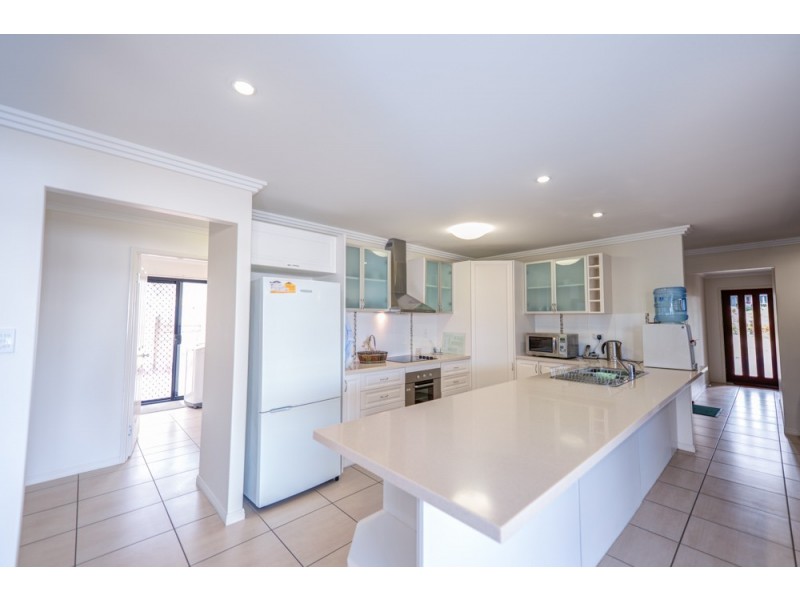 17 Briffney Street, Kirkwood QLD 4680