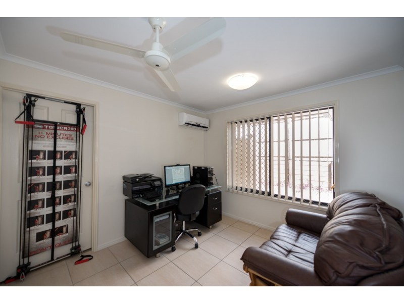 17 Briffney Street, Kirkwood QLD 4680