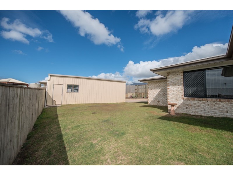 17 Briffney Street, Kirkwood QLD 4680