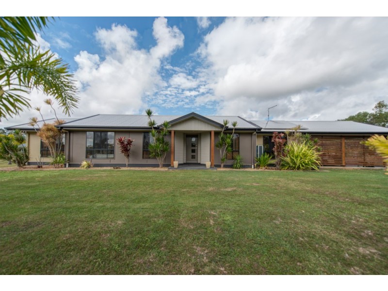 17 Luana Crescent, Beecher QLD 4680