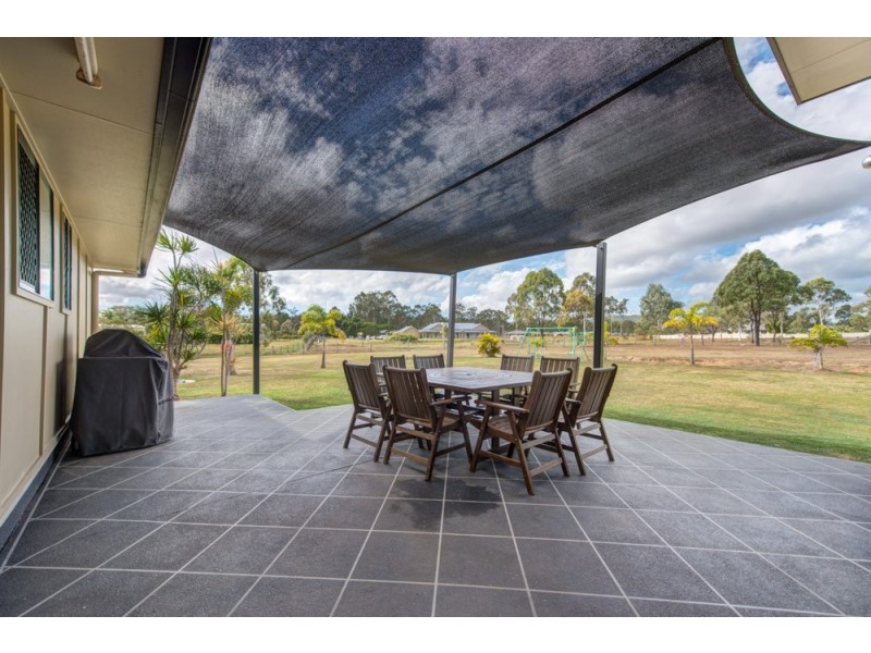 17 Luana Crescent, Beecher QLD 4680