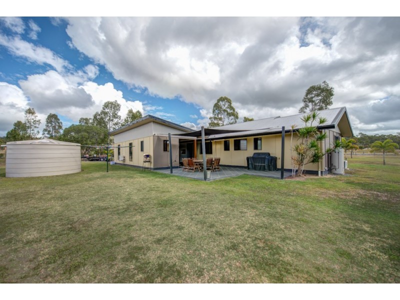 17 Luana Crescent, Beecher QLD 4680