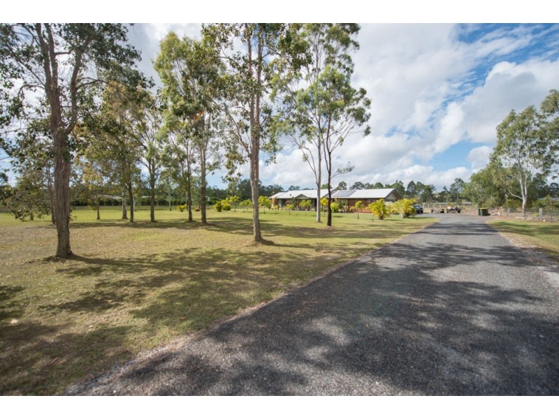 17 Luana Crescent, Beecher QLD 4680