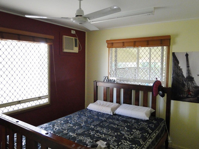 4 O’Malley Street, West Gladstone QLD 4680