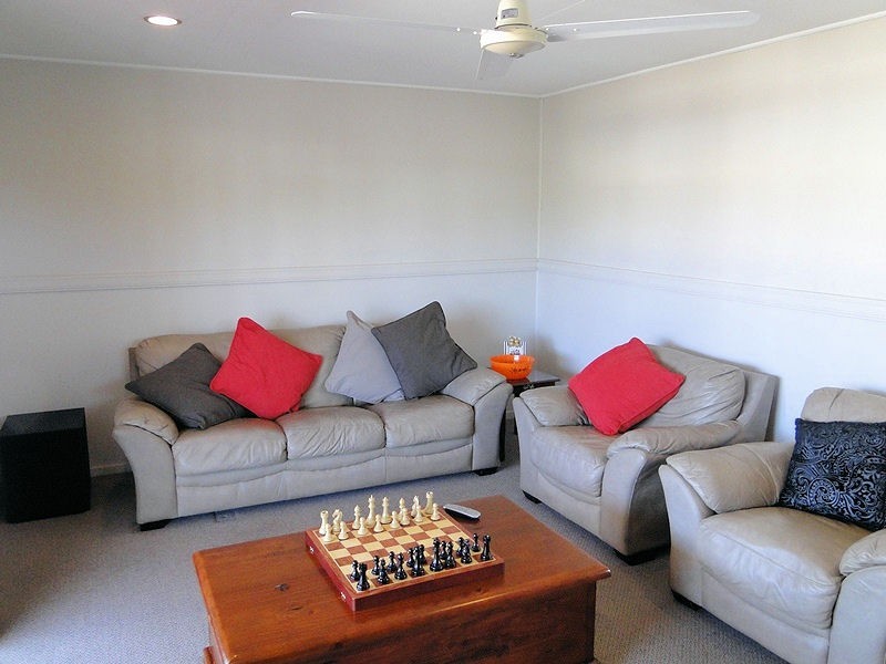4 O’Malley Street, West Gladstone QLD 4680