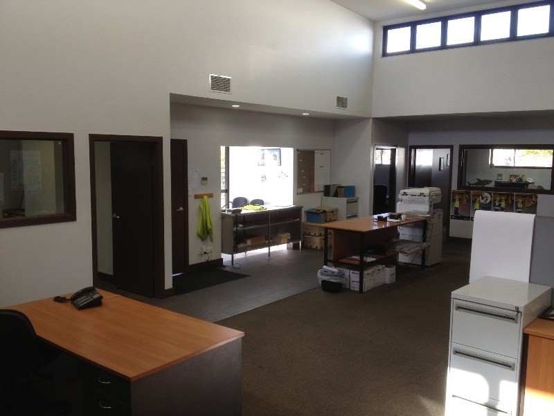 15 Bassett Street, Callemondah QLD 4680