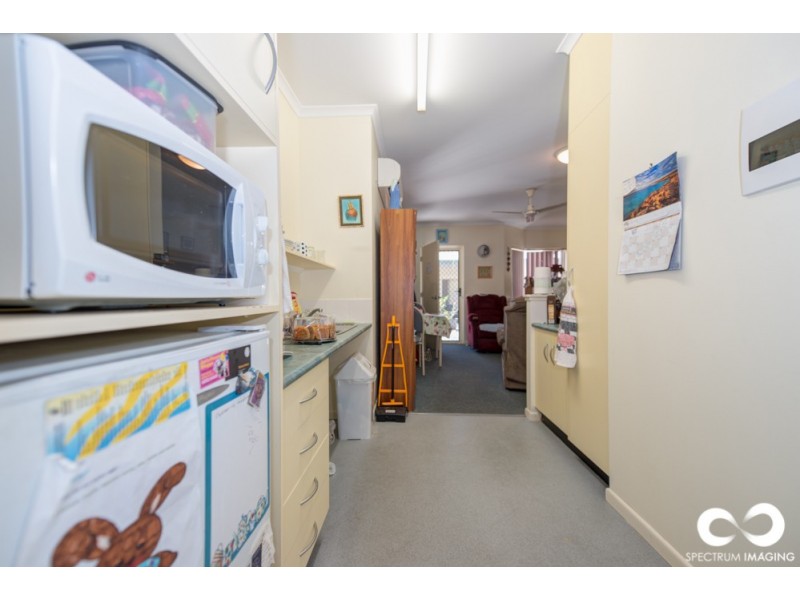9 and 10/8 WICKS STREET, New Auckland QLD 4680