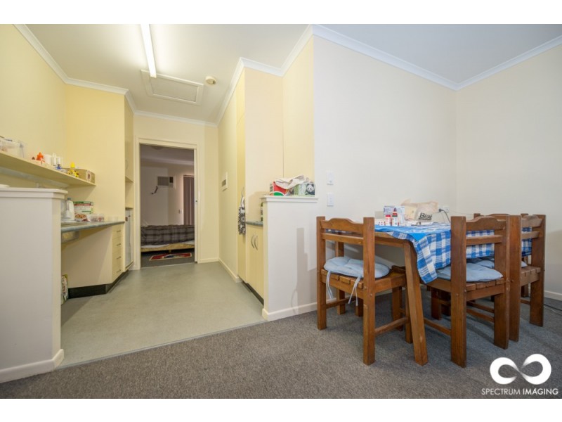 9 and 10/8 WICKS STREET, New Auckland QLD 4680