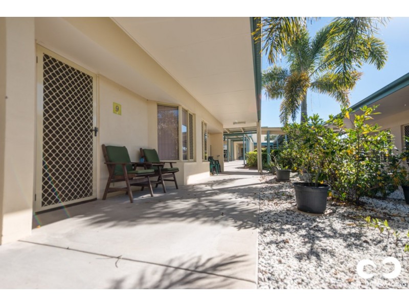 9 and 10/8 WICKS STREET, New Auckland QLD 4680