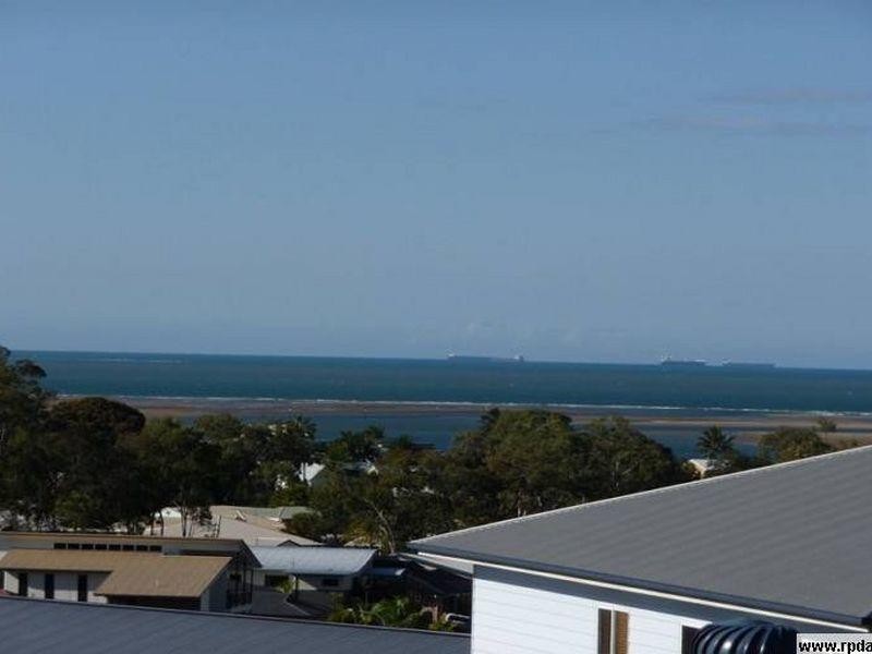 5 DANIELLE COURT, Boyne Island QLD 4680