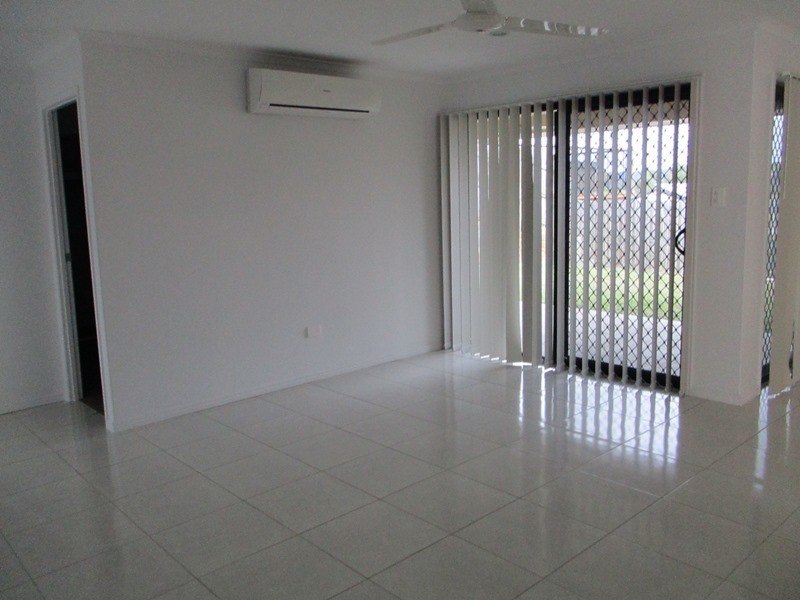 12 WYARA CLOSE, Clinton QLD 4680