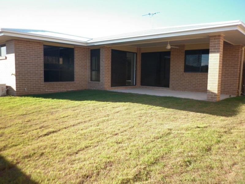 12 WYARA CLOSE, Clinton QLD 4680