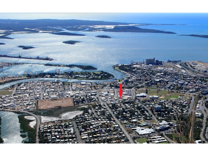 8 Side Street, Gladstone QLD 4680