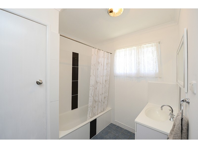 52 Sandpiper Avenue, New Auckland QLD 4680