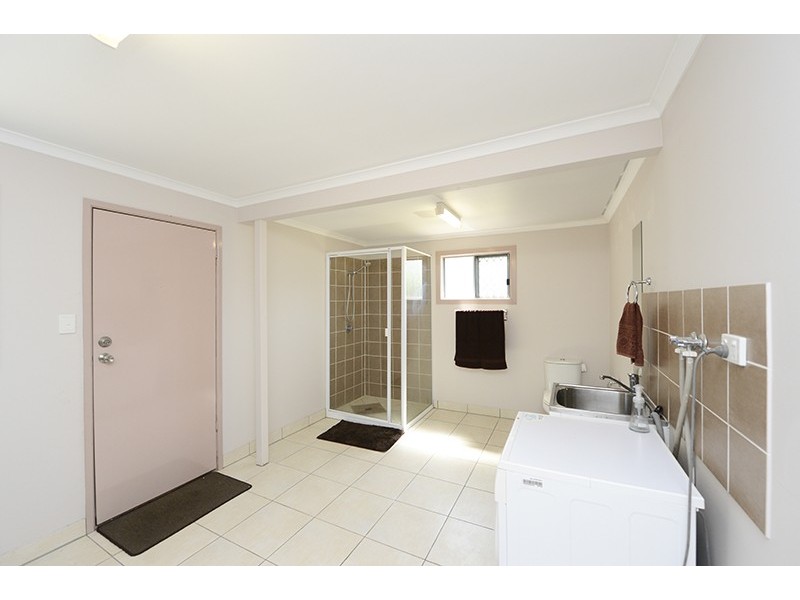 52 Sandpiper Avenue, New Auckland QLD 4680