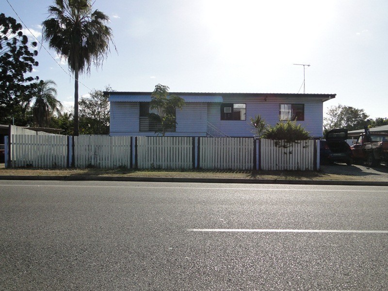 3 ROSSELLA STREET, West Gladstone QLD 4680