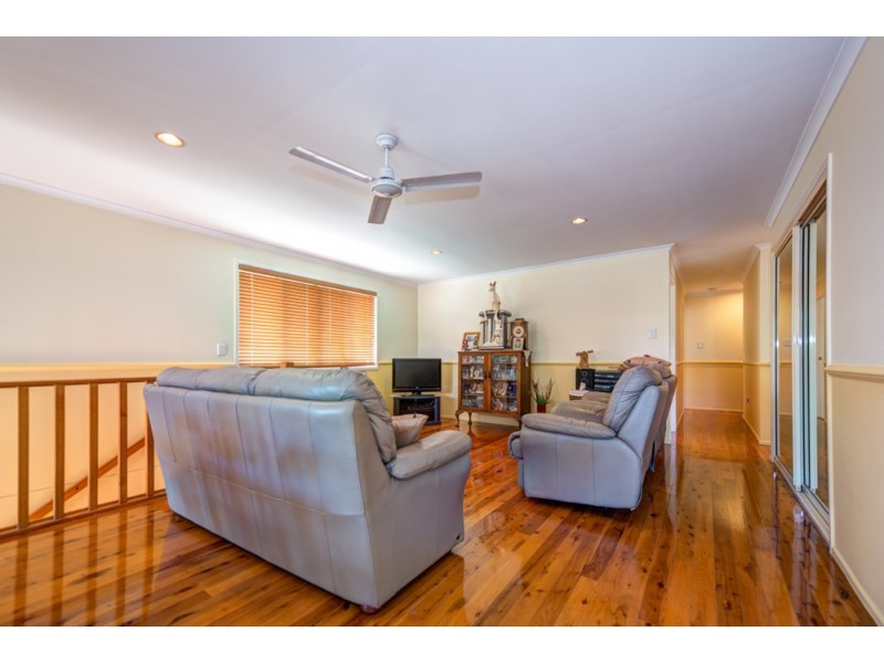 9 Fairway Avenue, Clinton QLD 4680