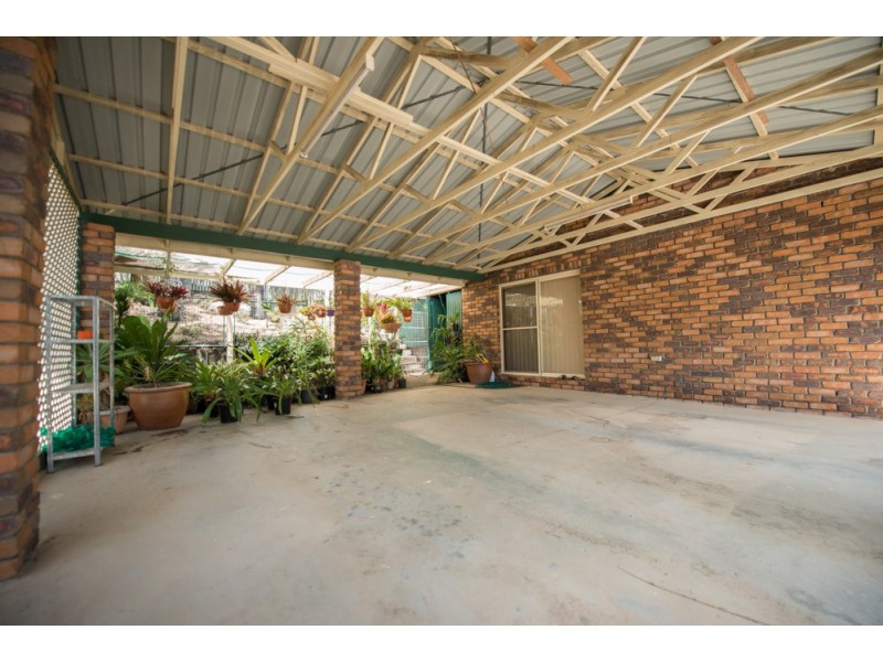 9 Fairway Avenue, Clinton QLD 4680