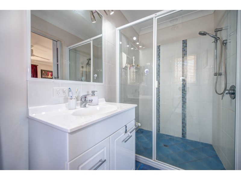 16 Sunpoint Way, Calliope QLD 4680