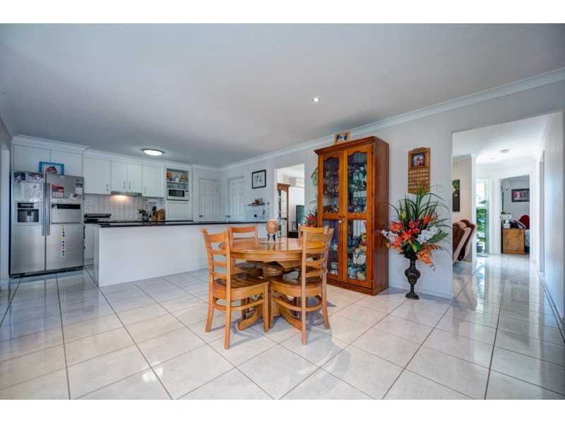 16 Sunpoint Way, Calliope QLD 4680