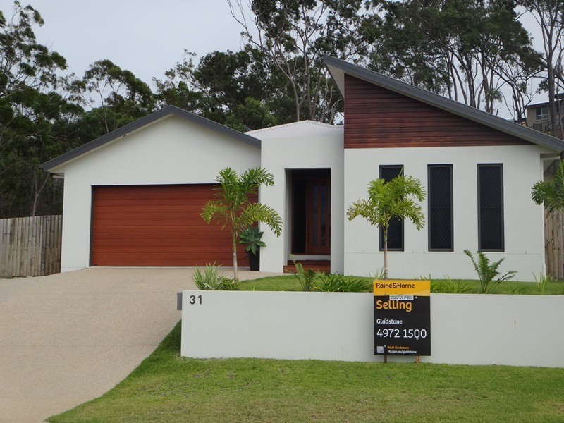 31 Grasstree Crescent, Kirkwood QLD 4680