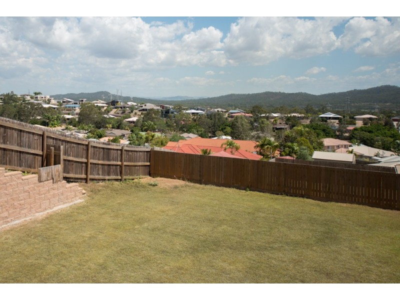 19 Cania Way, Clinton QLD 4680