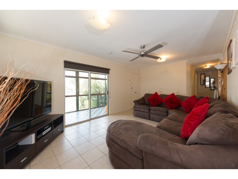 10 Wistari Street, Clinton QLD 4680