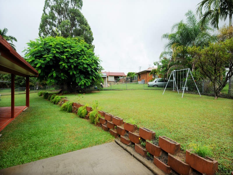 8 TENBY CLOSE, Telina QLD 4680