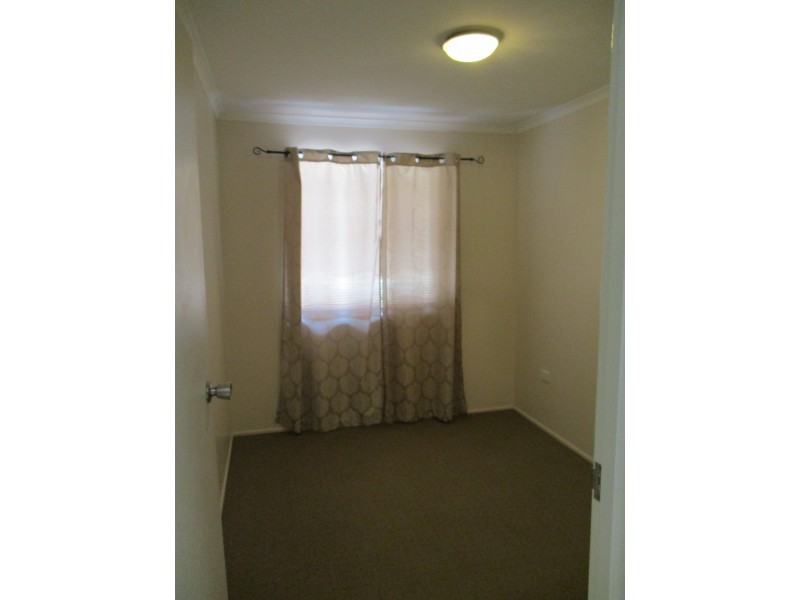 8 TENBY CLOSE, Telina QLD 4680