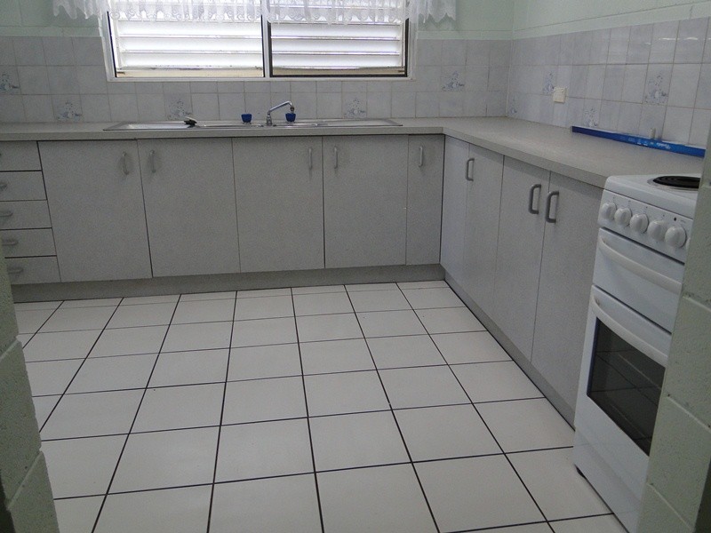 25 Fletcher Street, West Gladstone QLD 4680