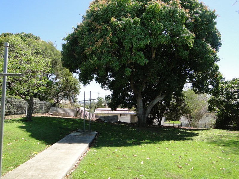 25 Fletcher Street, West Gladstone QLD 4680