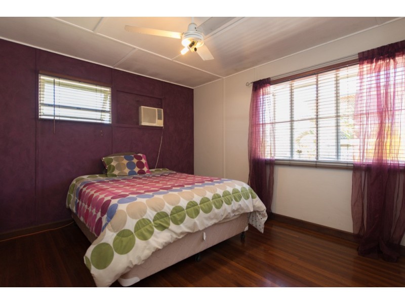 36 Brisbane Street, Barney Point QLD 4680