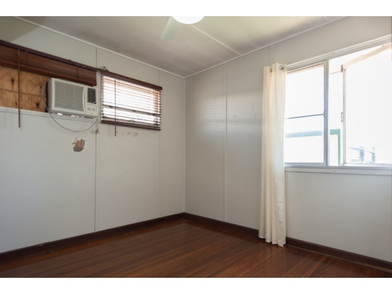 36 Brisbane Street, Barney Point QLD 4680