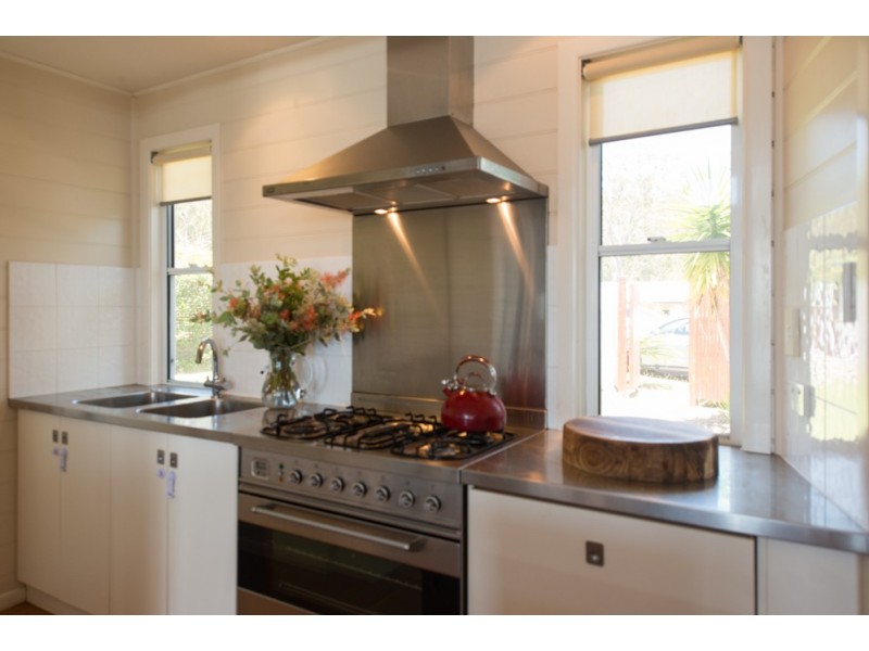 9 Piper Street, West Gladstone QLD 4680