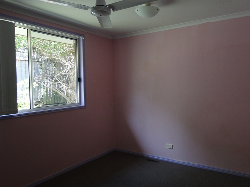 73 J HICKEY AVENUE, Clinton QLD 4680