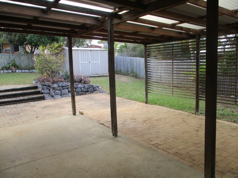 73 J HICKEY AVENUE, Clinton QLD 4680