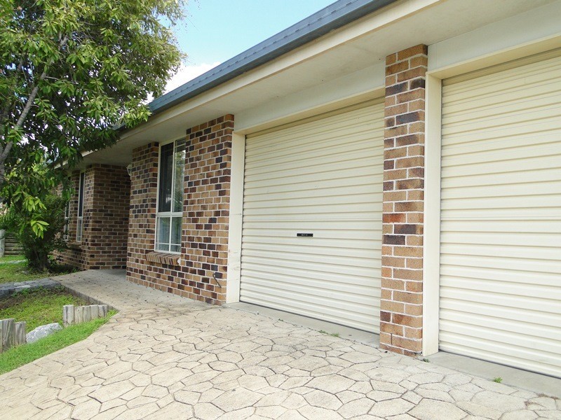 73 J HICKEY AVENUE, Clinton QLD 4680