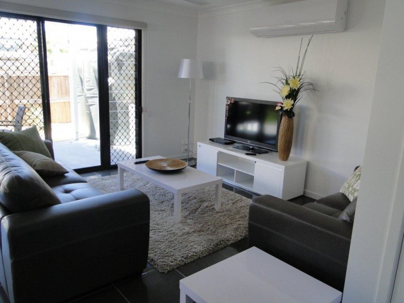 1/1 AGNES ST, South Gladstone QLD 4680