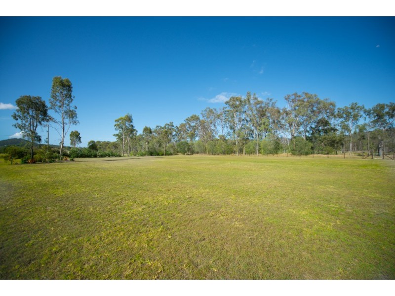25 Lagoon Road, Beecher QLD 4680